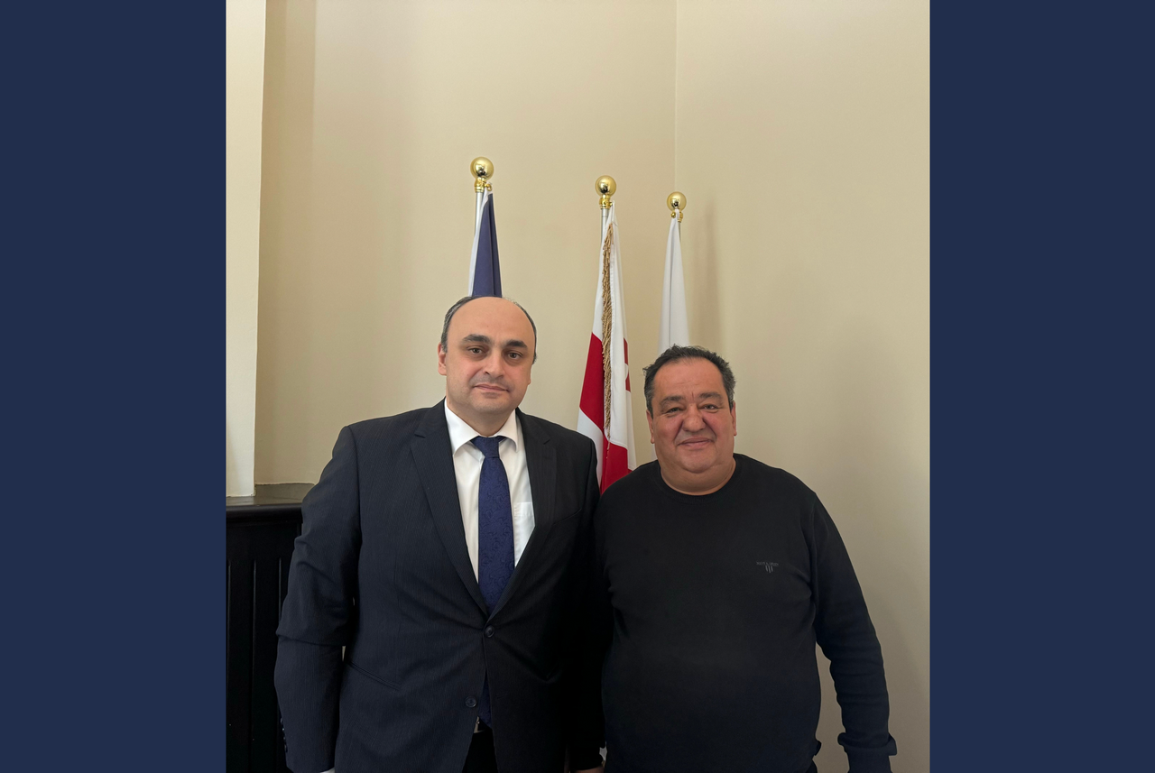 კვიპროსის რესპუბლიკაში საქართველოს ელჩმა, კონსტანტინე ქვაჩაკიძემ გაცნობითი შეხვედრა გამართა კვიპროსის რესპუბლიკაში საქართველოს სათვისტომოს „ძალა ერთობაშია“ თავმჯდომარესთან მევლუდ ყაფლანიშვილთან